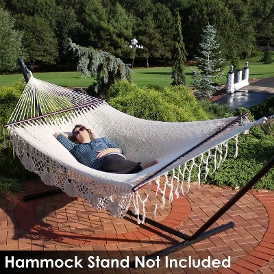 Sunnydaze Decor Sunnydaze Heavy-Duty Deluxe Hand-Woven Cotton American-Style Mayan Hammock With Spreader Bars - 770 Lb Weight Capacity 4 Sunnydaze Decor Sunnydaze Heavy-Duty Deluxe Hand-Woven Cotton American-Style Mayan Hammock With Spreader Bars - 770 Lb Weight Capacity - Image 4